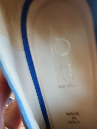 Scarpe Blu di camoscio con Dettagli di perline 