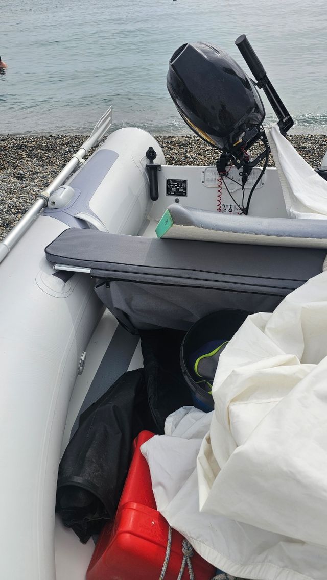 Zodiac Modelo rib alu 270 alu. Semirriguida