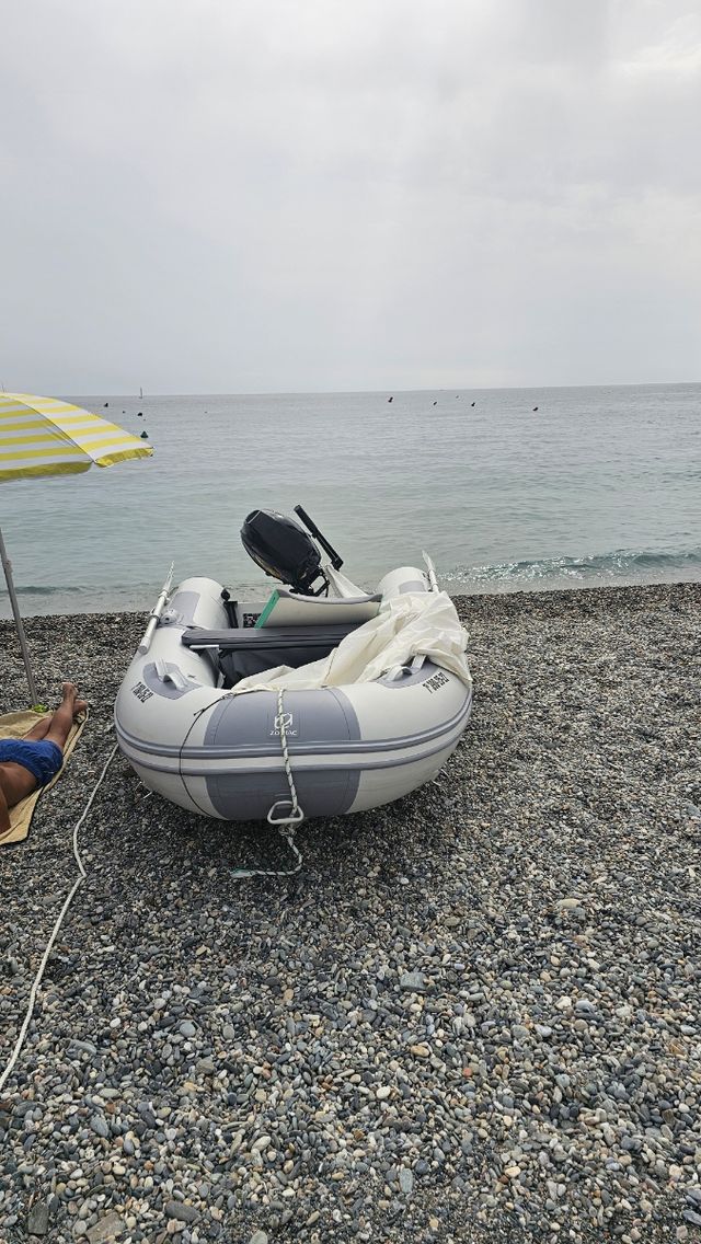 Zodiac Modelo rib alu 270 alu. Semirriguida