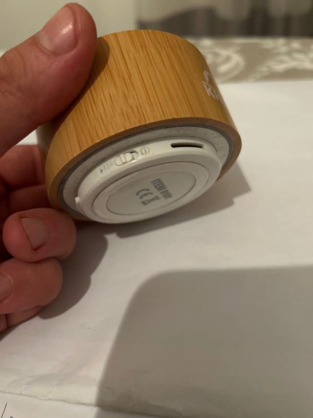 Altavoz KRUK de bambú