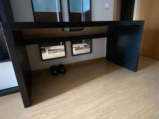 Escritorio Ikea Malm negro marrón 