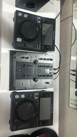 Mesa de mezclas Pioneer DJ
