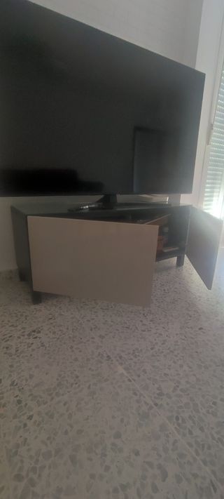 Mueble TV - Negro y Beige
Ancho por módulo 0,60 ct