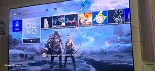 PS4 Pro Blanca + 3 Juegos