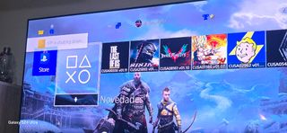 PS4 Pro Blanca + 3 Juegos