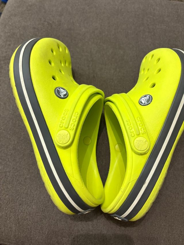 Crocs - Tamanhos Infantis - Amarelos