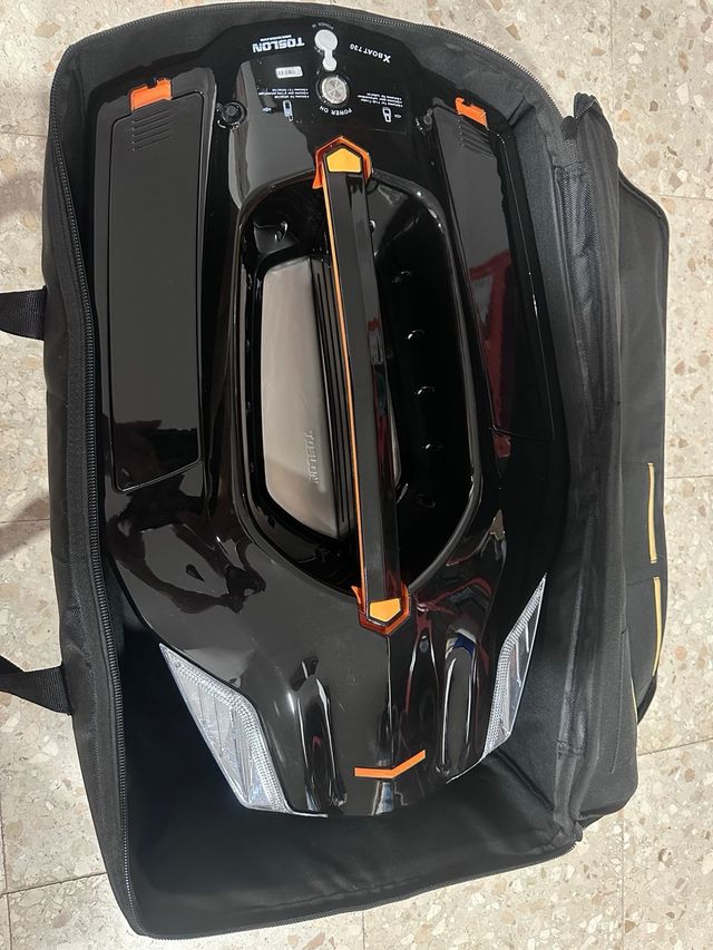 Barco Cebador Toslon con Mando