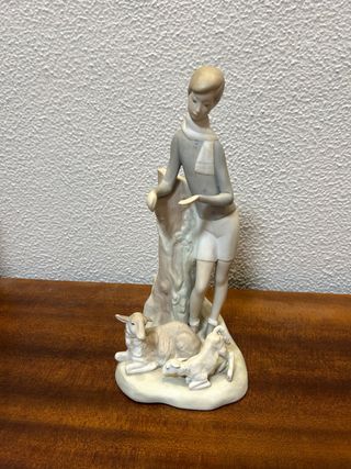 Figura Lladró – Niño pastor con corderos