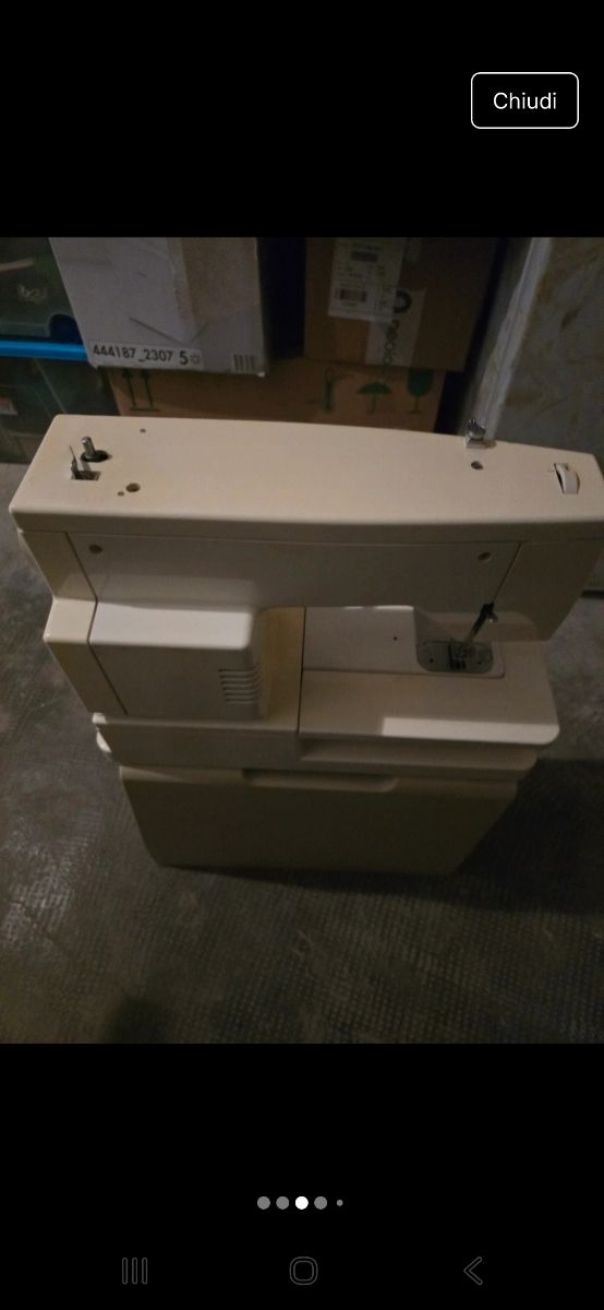 Macchina da cucire elettrica vintage