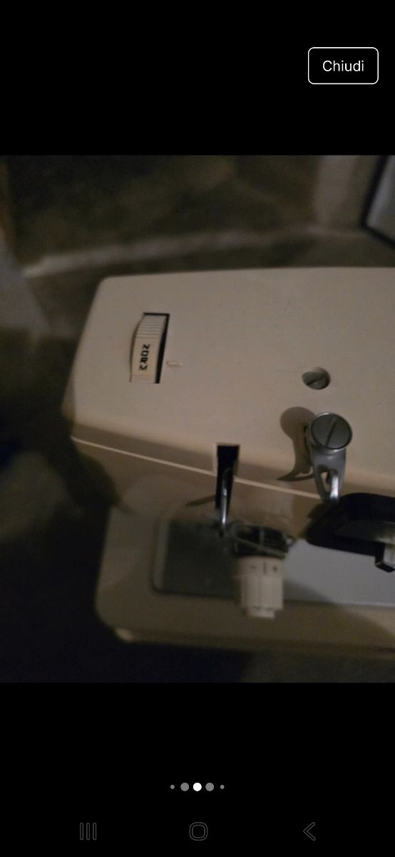 Macchina da cucire elettrica vintage