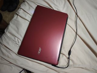 Portátil Acer Aspire Rojo - AMD A8 8GB RAM