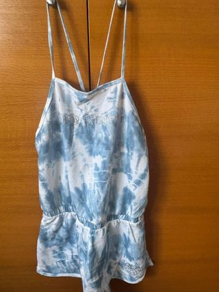 Mono corto Bershka tie-dye talla S