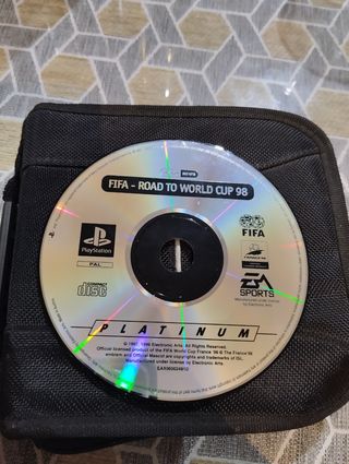 FIFA Road to World Cup 98 - PS1 PAL