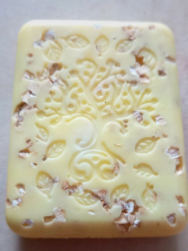 Jabón artesanal avena, hecho a mano de glicerina