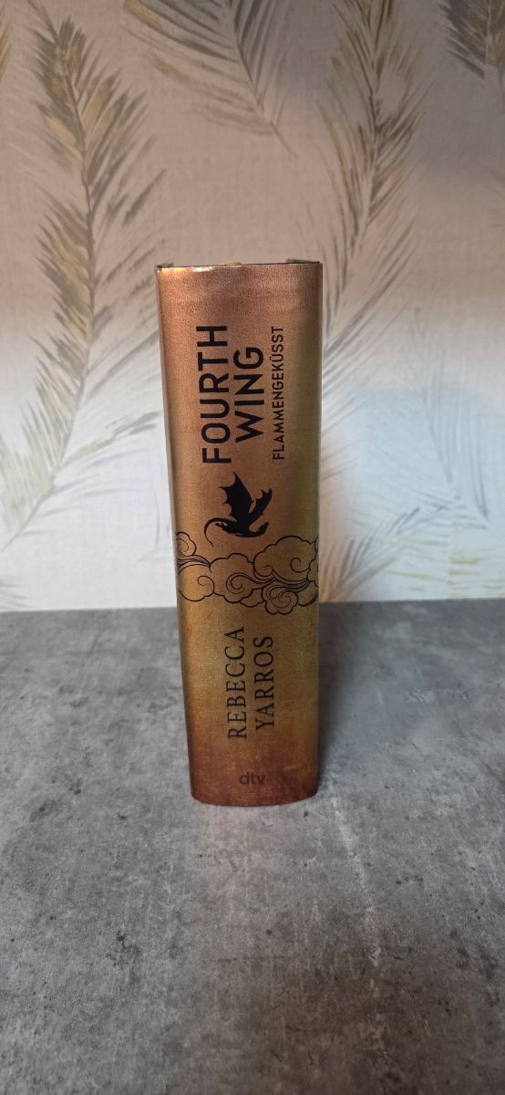 Fourth Wing – Flammengeküsst: Deluxe-Ausgabe mi...