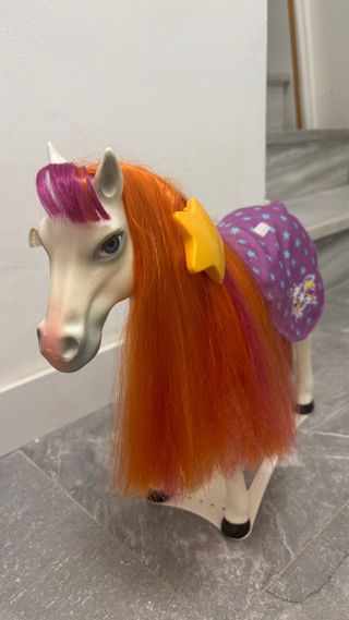 Muñeca Nancy y Caballo con soporte.