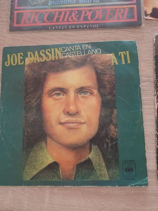 Vinilos 45rpm de distintos artistas