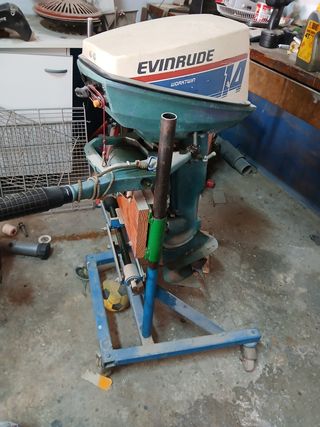 Motor fueraborda Evinrude 14cv Worktwin