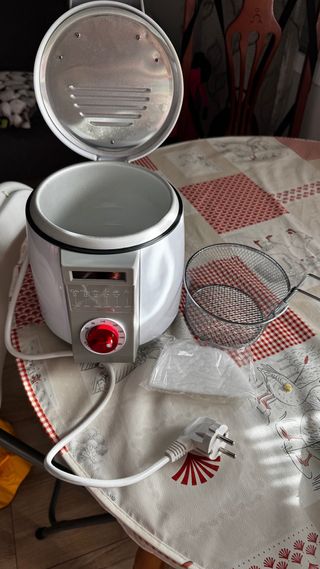 Mini freidora c/aceite