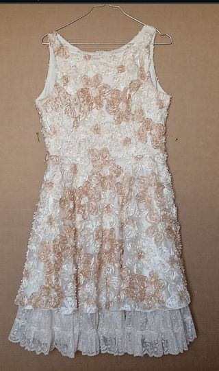 Urge venta. Vestido boutique Mercedes Romero