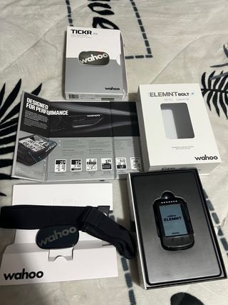 Wahoo ELEMNT BOLT GPS + TICKR + 2 SOPORTES 