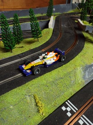 Scalextric Renault F1 Coche