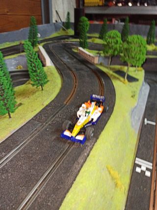 Scalextric Renault F1 Coche