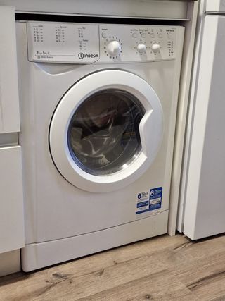 Lavadora secadora Indesit 7kg