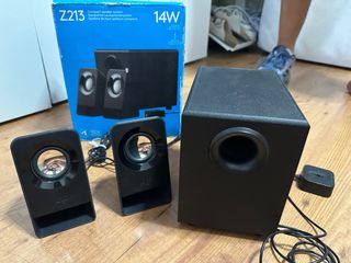 Altavoces Logitech Z213 - 14W
