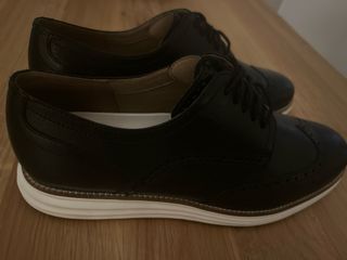 Cole Haan Zapatos- negros