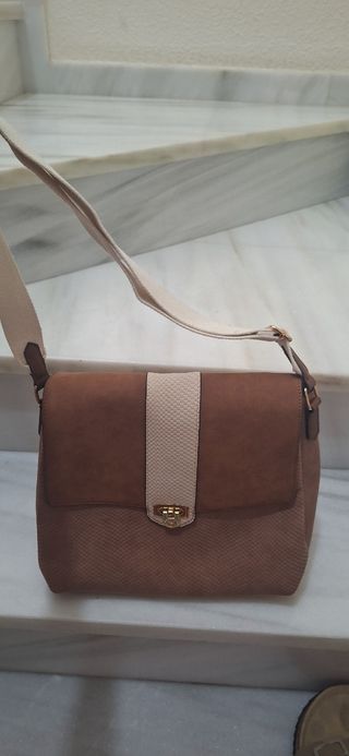 Bolso bandolera marrón beige