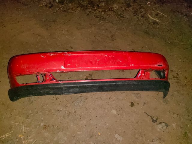 Paragolpes Seat Ibiza delantero rojo