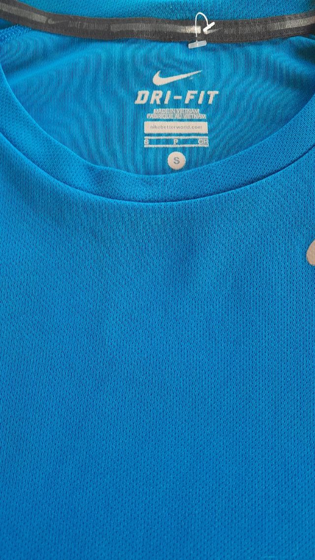 Camiseta Nike Dri-FIT S azul
