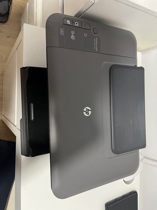 Impresora HP Deskjet 1050A - Impresora multifunció