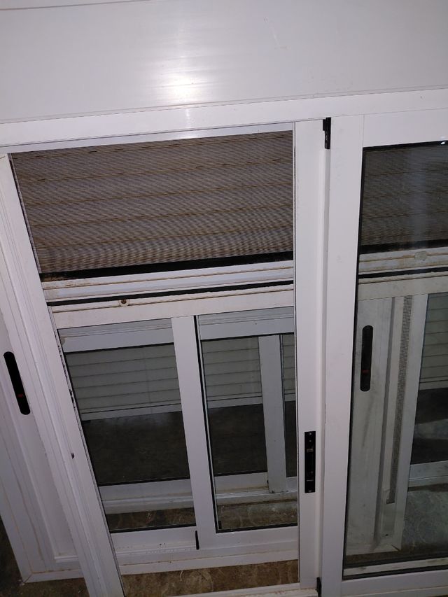 Ventana aluminio corredera 165€
