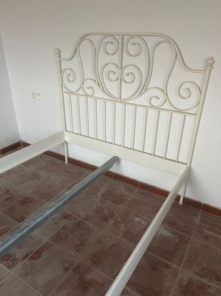 Cama Ikea blanca metal