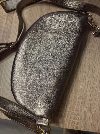 Riñonera marrón dorada