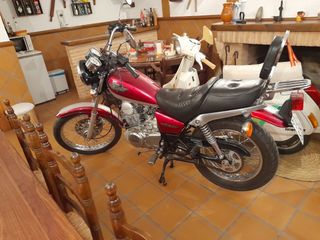 Yamaha SR 250 - Moto clásica