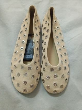 Bailarinas beige ante tachuelas nº39