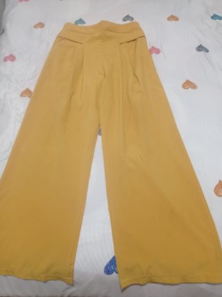 Pantalón Anchos Amarillos