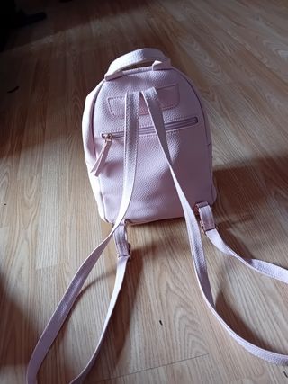 Mochila rosa pequeña