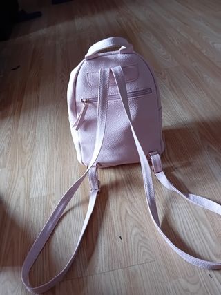 Mochila rosa pequeña
