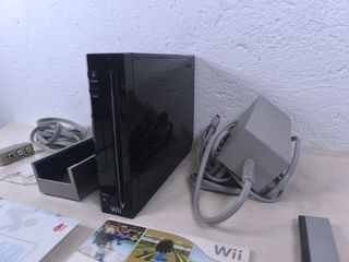 Nintendo Wii - Consola + Wii Sports + mandos