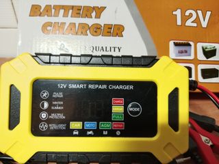 Cargador baterías 12V - 6A