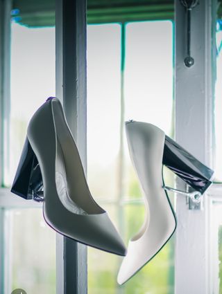 Tacones Guess blancos 38