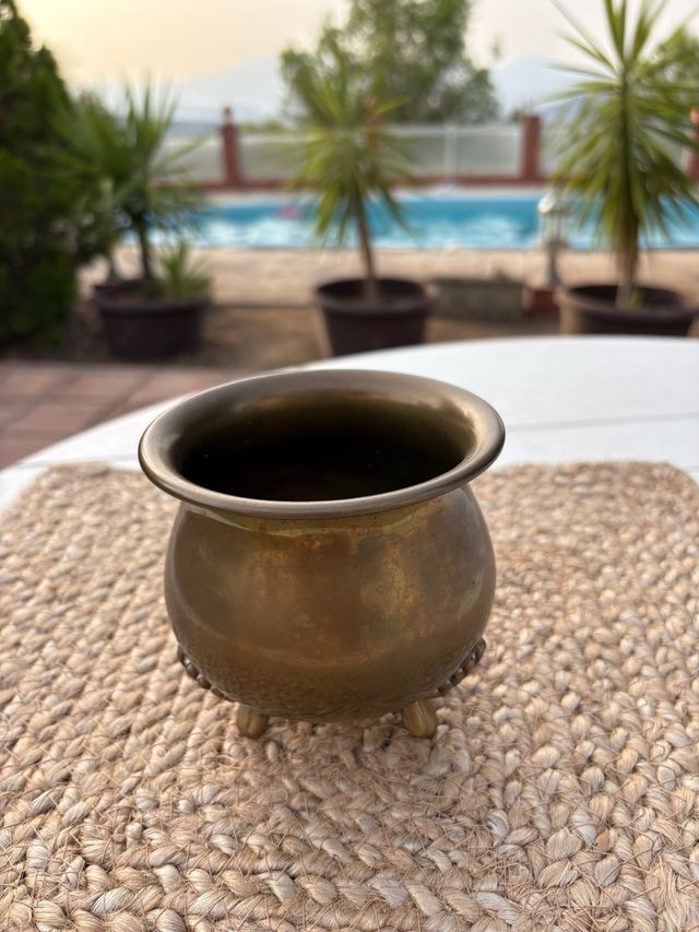 Cuenco bronce antiguo