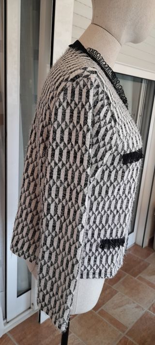 Chaqueta bicolor- Blanco y negro
