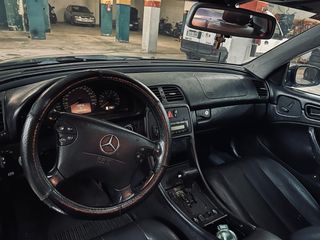 Mercedes-Benz  CLK 2001