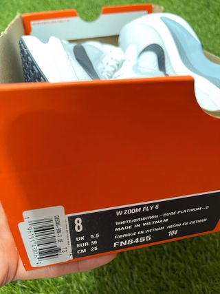 Nike Zoom Fly 6 / Blanco y Gris
