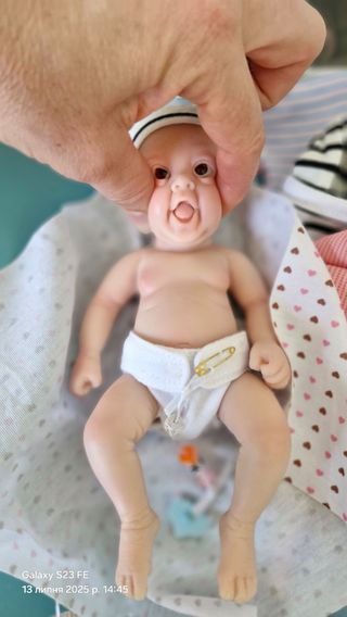 Mini bambola Reborn 18 cm in silicone, ragazza